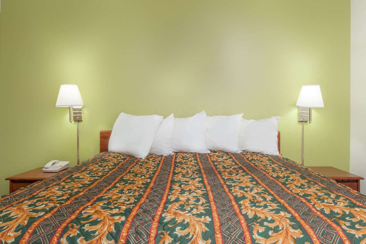 Days Inn By Wyndham San Antonio Lytle מראה חיצוני תמונה